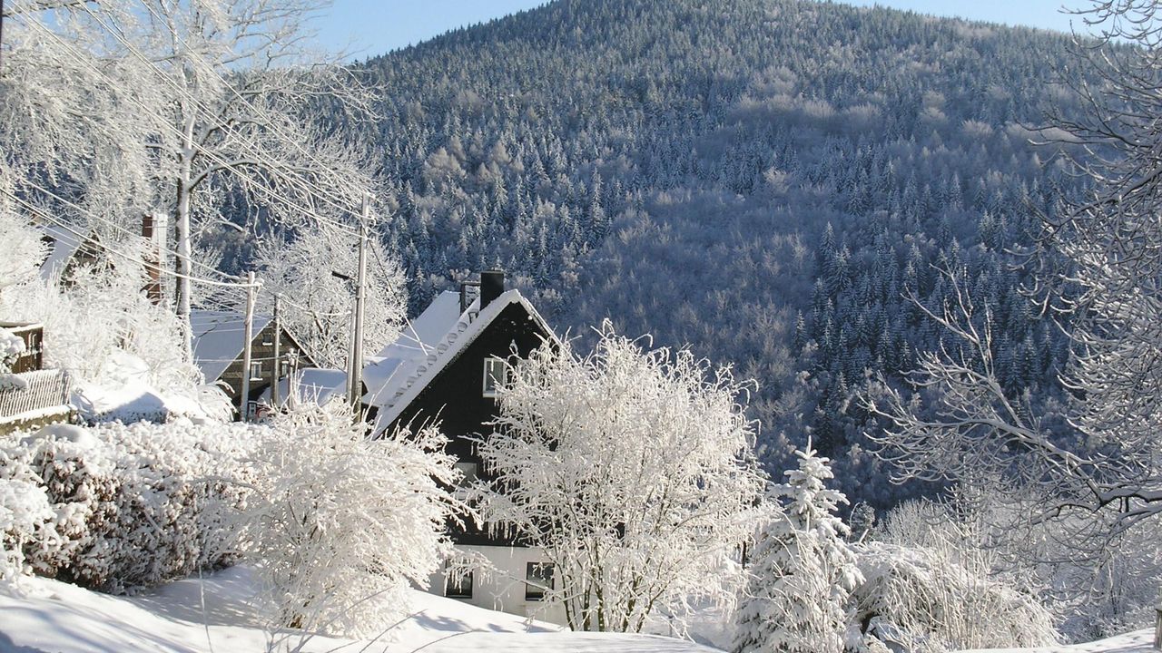 Blick von Oberkipsdorf zur Tellkoppe Blick von Oberkipsdorf zur Tellkoppe